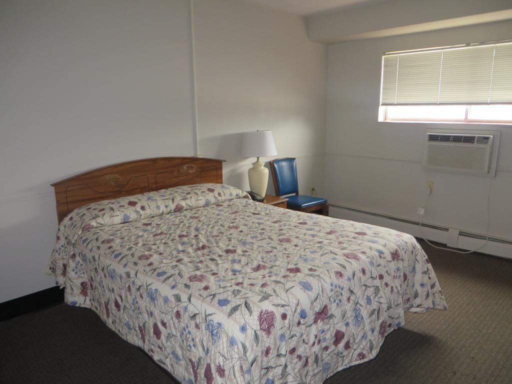 2Nd Street Inn & Suites Рочестер Номер фото