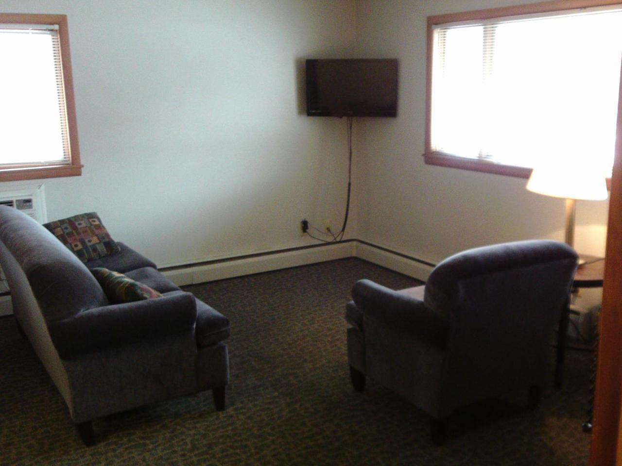 2Nd Street Inn & Suites Рочестер Экстерьер фото